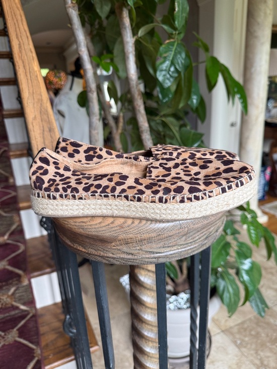 DR. SCHOLLS. Leopard print slip on shoe perfect condition size 8. - Picture 5 of 10